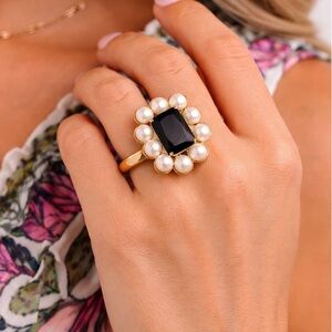 J.Crew Pearl & Black Stone Statement Ring – Size 7